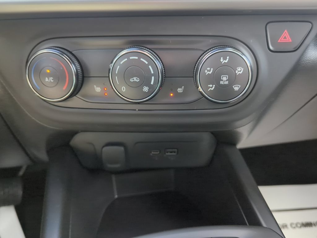 Certified 2024 Chevrolet Trax RS w/ Driver Confidence Package FWD image 24