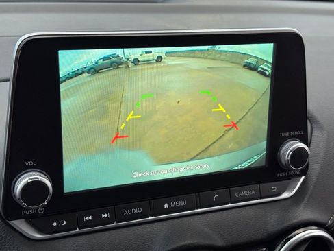 Certified 2024 Nissan Sentra SV image 26