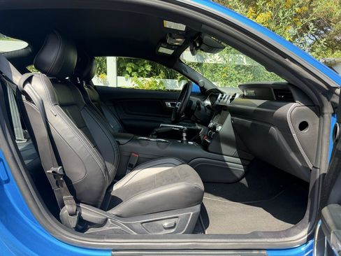 Used 2019 Ford Mustang GT Premium w/ GT Performance Package RWD image 40