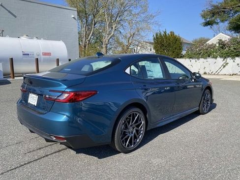 New 2026 Toyota Camry SE AWD/4WD image 3