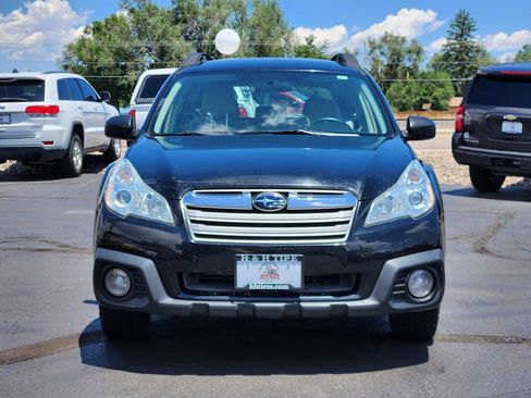 Used 2014 Subaru Outback 2.5i w/ Alloy Wheel Package AWD/4WD image 4