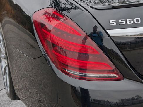 Used 2019 Mercedes-Benz S 560 Sedan image 42