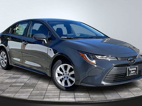 New 2026 Toyota Corolla LE image 1
