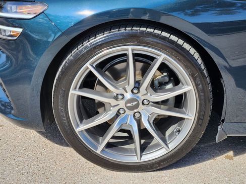 Used 2022 Genesis G70 2.0T w/ Prestige Package image 10