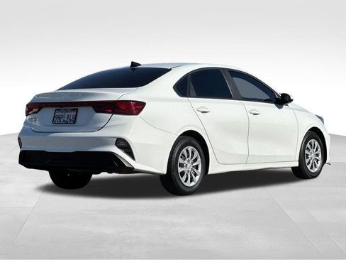 Used 2024 Kia Forte LX FWD image 5