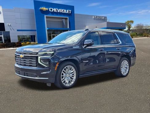 Used 2025 Chevrolet Tahoe High Country AWD/4WD image 34