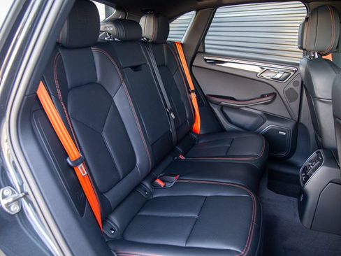 New 2026 Porsche Macan Turbo AWD/4WD image 25