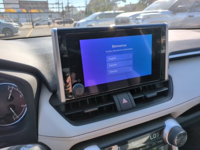 Certified 2025 Toyota RAV4 XLE FWD image 19