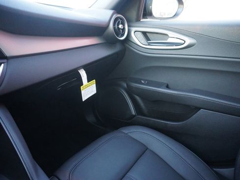 New 2025 Alfa Romeo Giulia AWD image 25