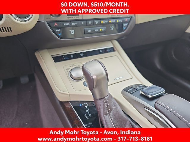 Used 2016 Lexus ES 350 w/ Luxury Package w/Wood Trim FWD image 16