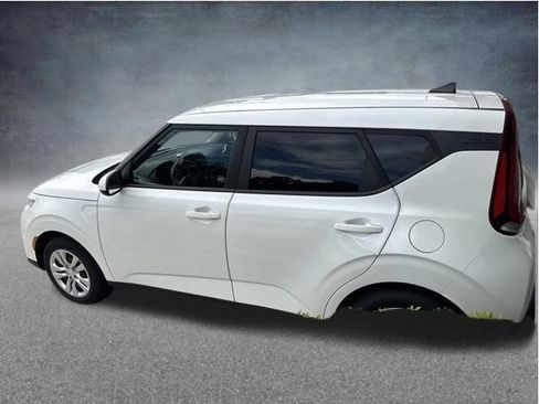 Used 2022 Kia Soul LX FWD image 44