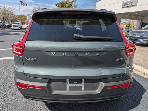 New 2026 Volvo XC40 B5 Core w/ Protection Package Premier image 5