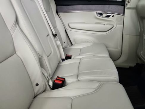 New 2026 Volvo XC90 T8 Ultra w/ Protection Package Premier AWD/4WD image 37