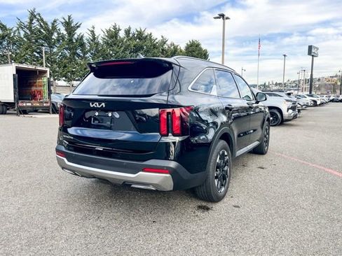 Certified 2024 Kia Sorento S image 6