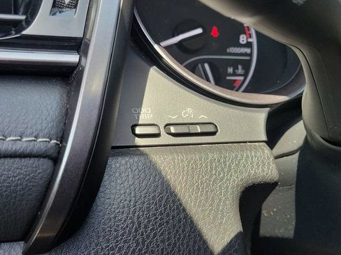 Used 2023 Toyota Camry SE FWD image 12