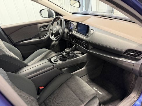 Used 2022 Nissan Rogue S AWD/4WD image 17