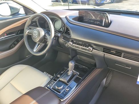 Used 2025 MAZDA CX-30 AWD 2.5 S w/ Premium Package image 23