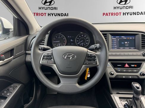 Used 2018 Hyundai Elantra SEL FWD image 12