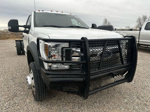 Used 2019 Ford F550 XLT image 2