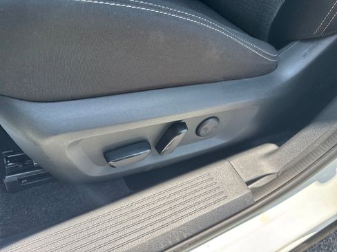 Used 2021 Nissan Rogue SV FWD image 23
