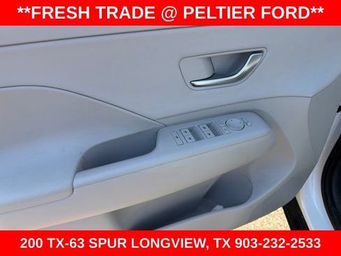 Used 2026 Hyundai Kona SEL Premium FWD image 6