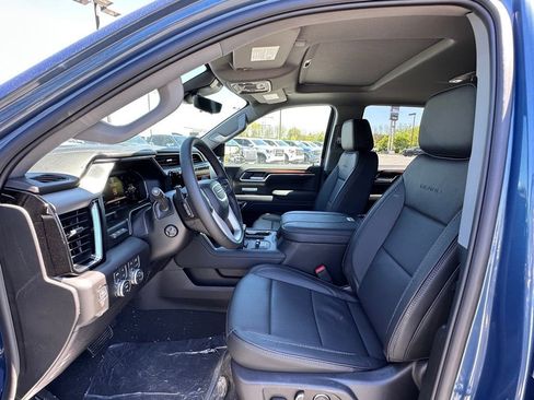 New 2026 GMC Sierra 1500 Denali w/ Denali Reserve Package AWD/4WD image 17
