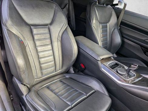 Used 2022 BMW M440i Convertible image 18