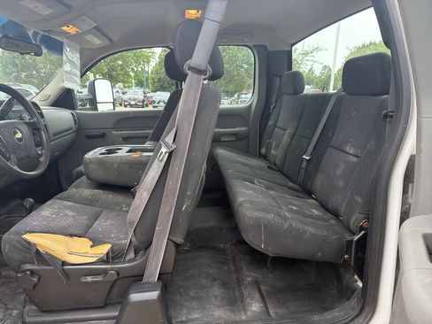 Used 2012 Chevrolet Silverado 2500 W/T AWD/4WD image 11