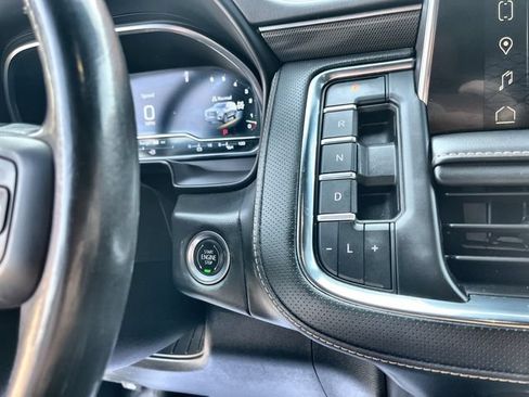 Used 2023 GMC Yukon AT4 w/ Technology Package AWD/4WD image 23