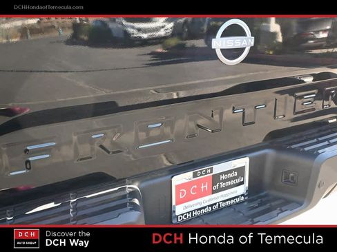 Used 2025 Nissan Frontier SV image 7