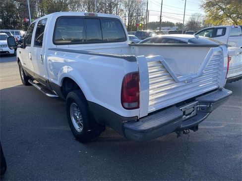 Used 2003 Ford F250 XLT image 4