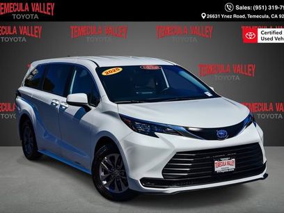 Certified 2025 Toyota Sienna LE