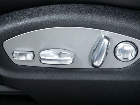 New 2026 Porsche Macan Turbo AWD/4WD image 23