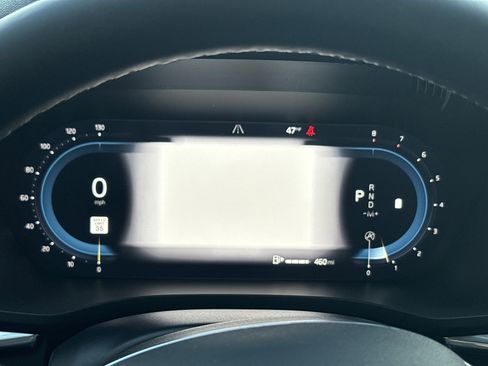 Used 2025 Volvo XC60 B5 Plus image 21