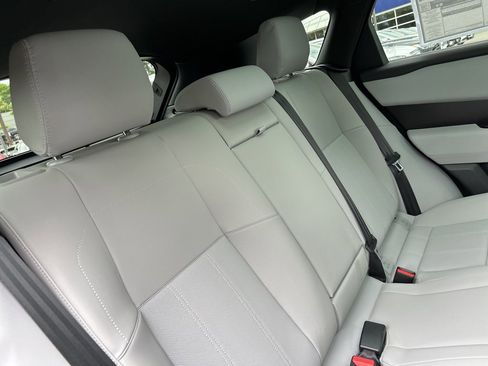 New 2026 Land Rover Range Rover Velar Dynamic SE image 18