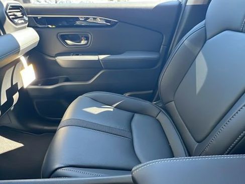 New 2025 Honda Pilot Touring image 23