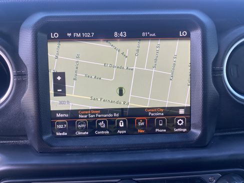 Used 2021 Jeep Wrangler Unlimited Sahara w/ Cold Weather Group AWD/4WD image 16