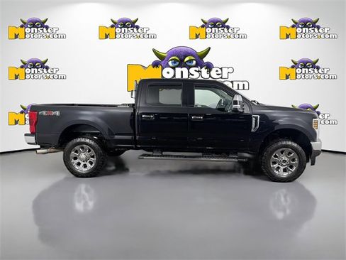 Used 2019 Ford F250 XLT w/ XLT Premium Package image 4