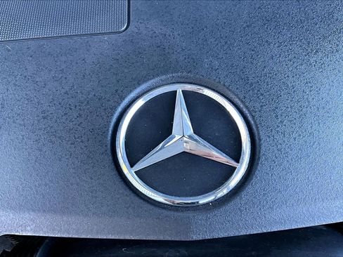 Used 2021 Mercedes-Benz GLC 300 4MATIC Coupe image 32