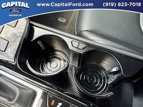 Used 2025 Kia Sportage EX w/ Premium Package FWD image 32