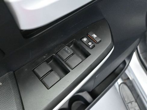 Used 2015 Toyota Tundra SR5 image 19