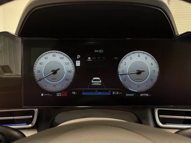 Used 2025 Hyundai Elantra SEL FWD image 24