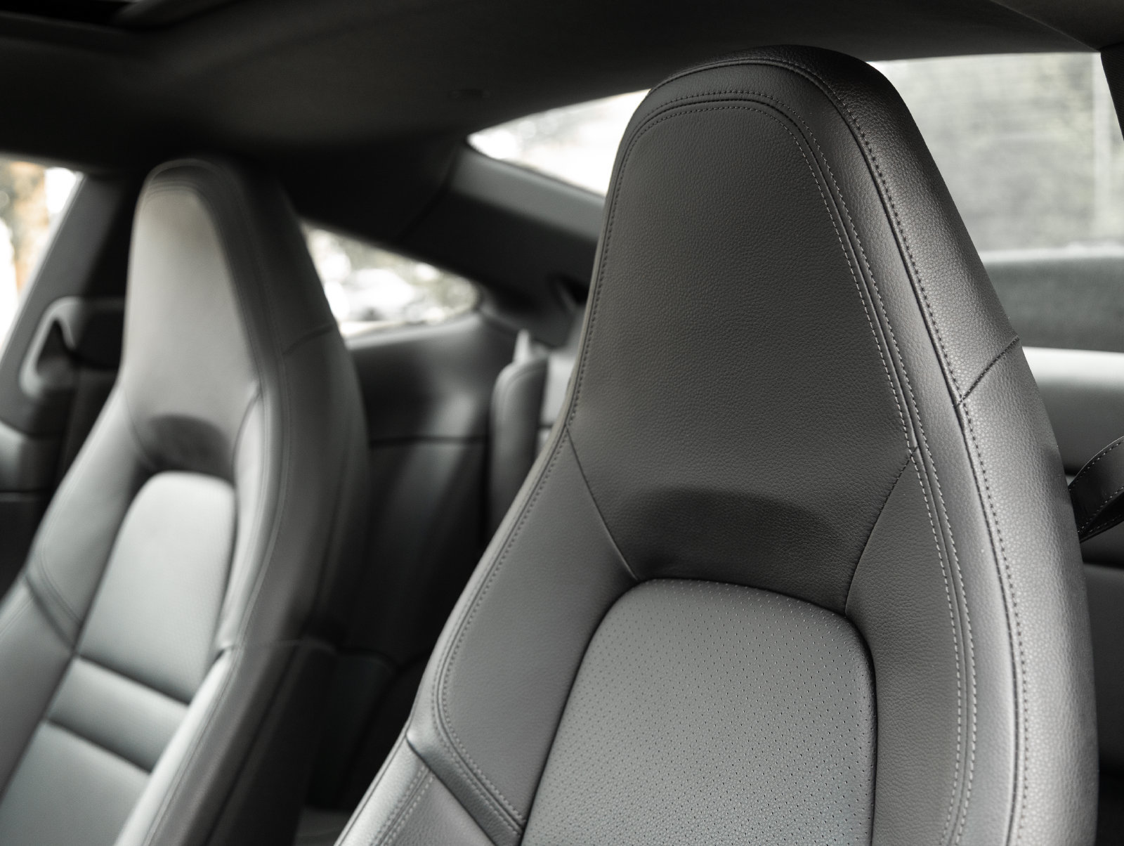 Certified 2022 Porsche 911 Carrera RWD image 22