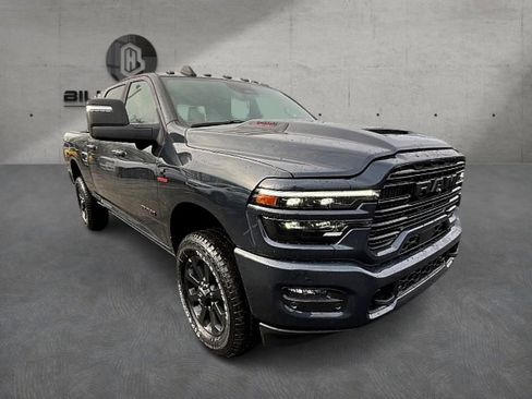 New 2026 RAM 3500 Laramie AWD/4WD image 4