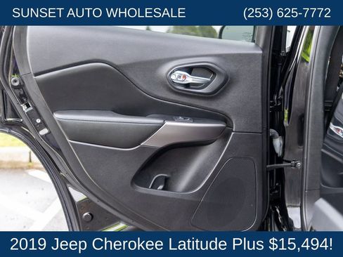 Used 2019 Jeep Cherokee Latitude Plus image 68