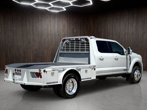 Used 2026 Ford F450 Platinum w/ FX4 Off-Road Package AWD/4WD image 3