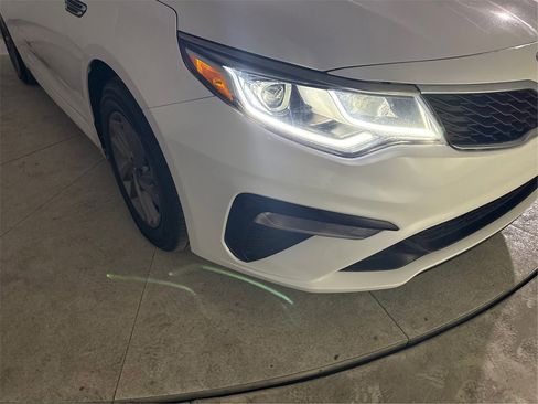Used 2019 Kia Optima LX image 35