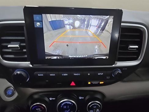 New 2026 Hyundai Venue SEL image 25