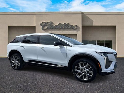 New 2026 Cadillac Optiq Luxury 2 RWD image 1