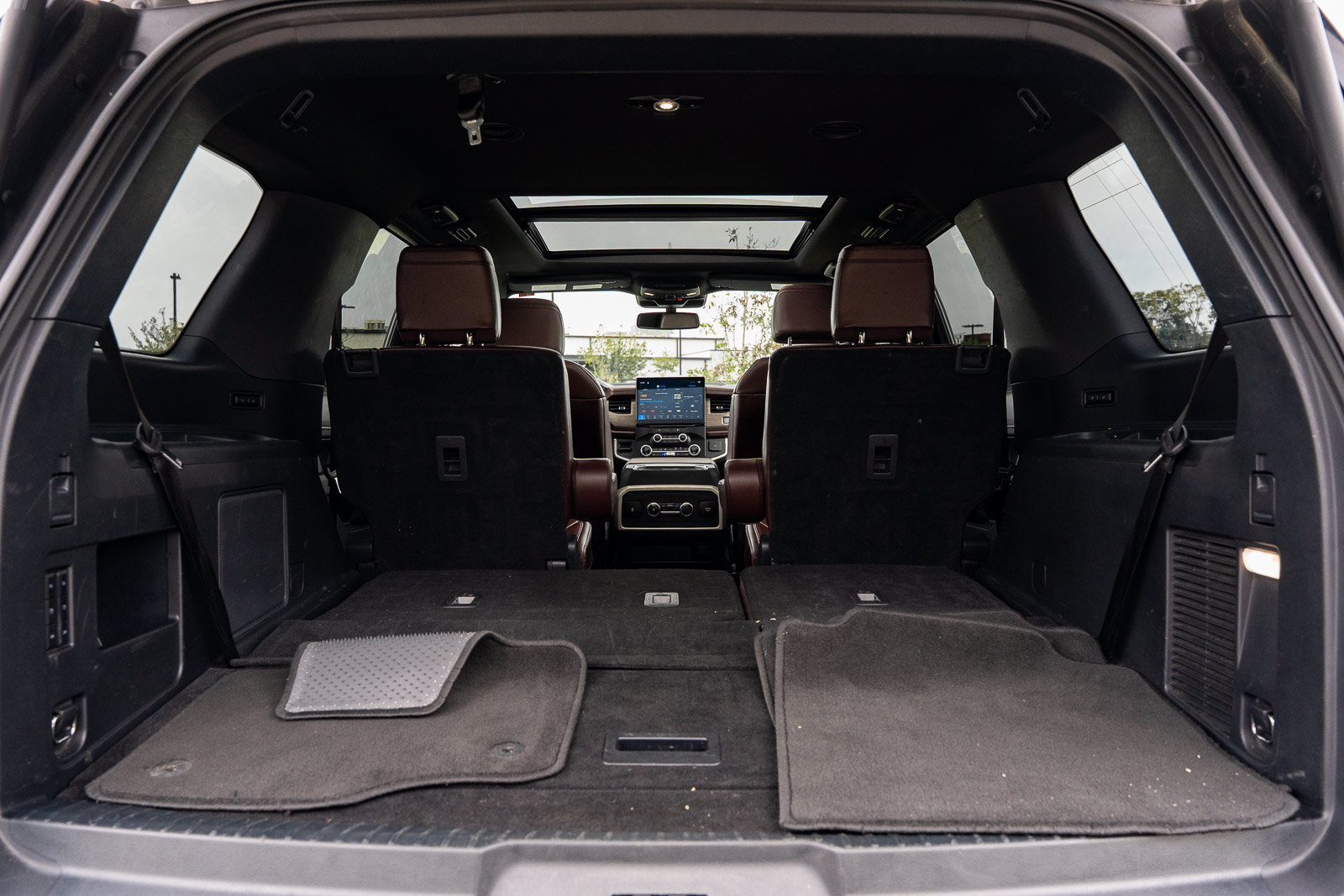 Used 2024 Ford Expedition Limited RWD image 16